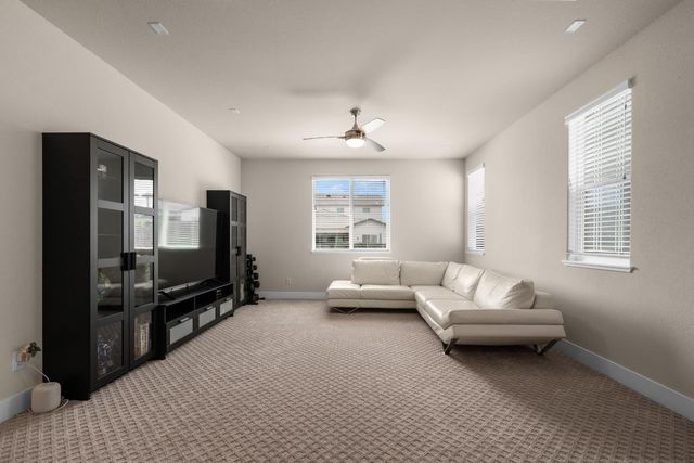 517 Desert Bloom Ct, Rocklin, CA 95765