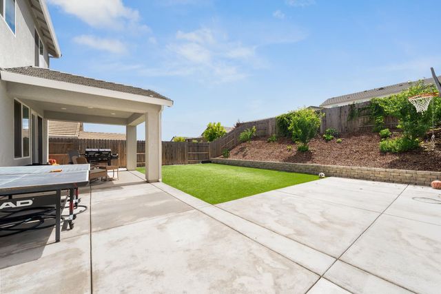 517 Desert Bloom Ct, Rocklin, CA 95765