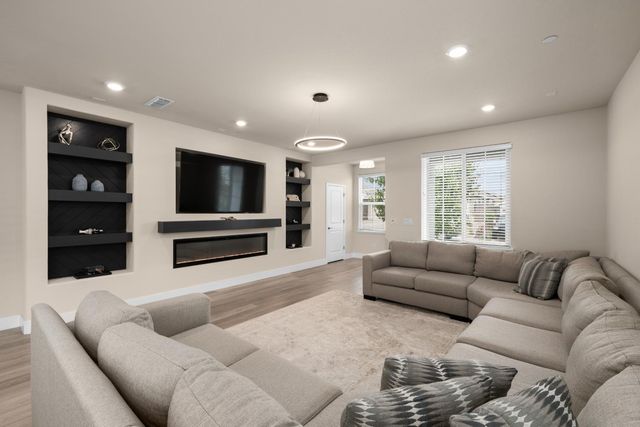 517 Desert Bloom Ct, Rocklin, CA 95765