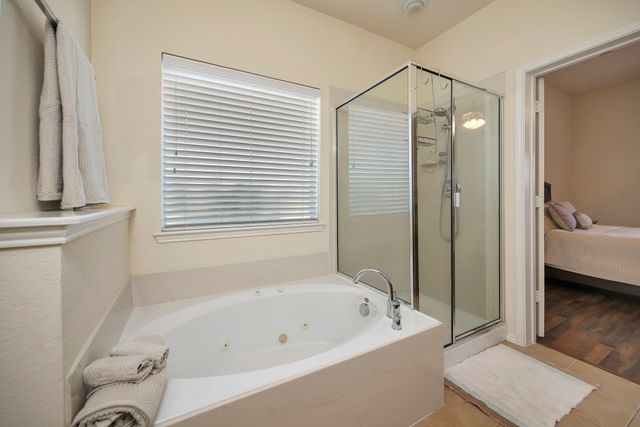 15724 Landing Creek Lane, Fort Worth, TX 76262
