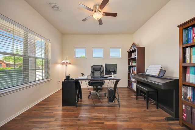 15724 Landing Creek Lane, Fort Worth, TX 76262