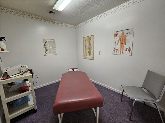 1637 N Main Street Ext, Center Twp, PA 16001