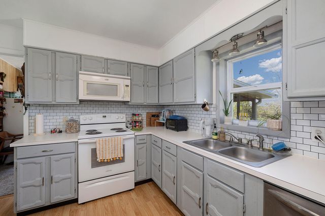 28076 Kings River Road, Shell Knob, MO 65747