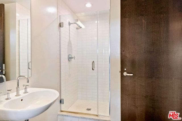 1046 PRINCETON Drive 201, Marina Del Rey, CA 90292