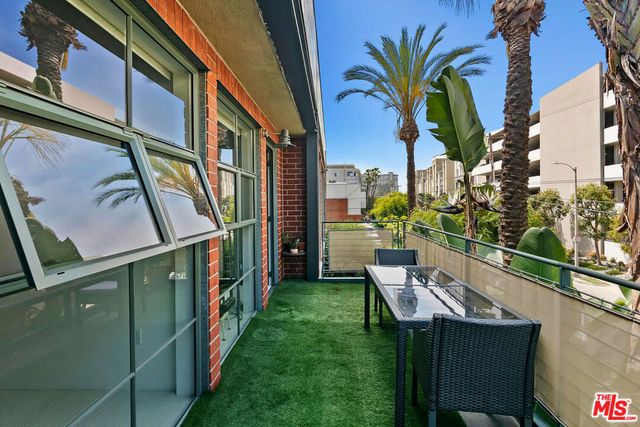 1046 PRINCETON Drive 201, Marina Del Rey, CA 90292