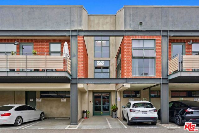 1046 PRINCETON Drive 201, Marina Del Rey, CA 90292