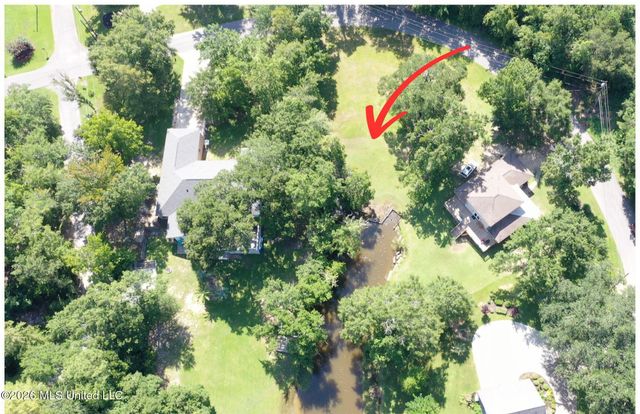 3033 Magnolia Lane, Ocean Springs, MS 39564
