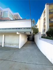 2575 E 19th Street 17, Signal Hill, CA 90755