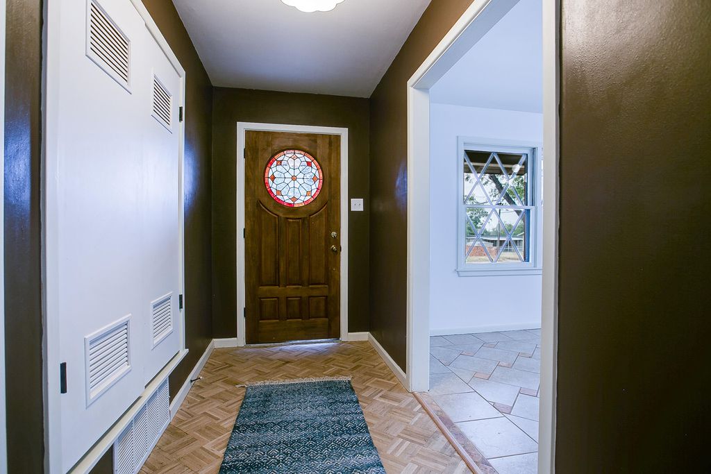Image 13 of property listing at 2114 Sul Ross Street, San Angelo, TX 76904