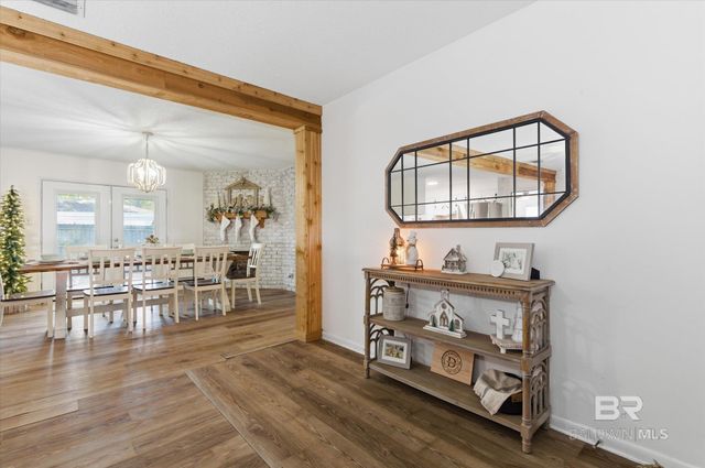 6 Oak Avenue, Satsuma, AL 36572