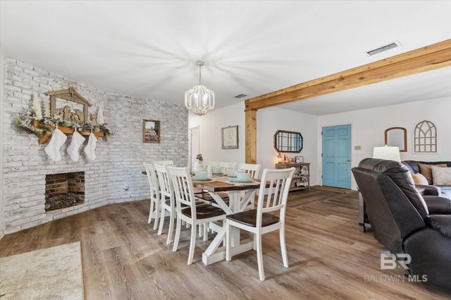 6 Oak Avenue, Satsuma, AL 36572