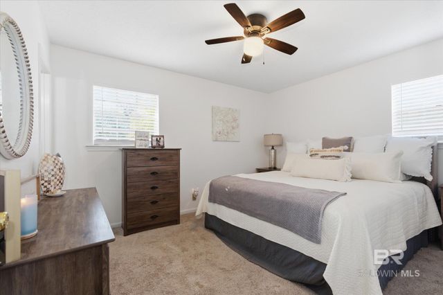 6 Oak Avenue, Satsuma, AL 36572