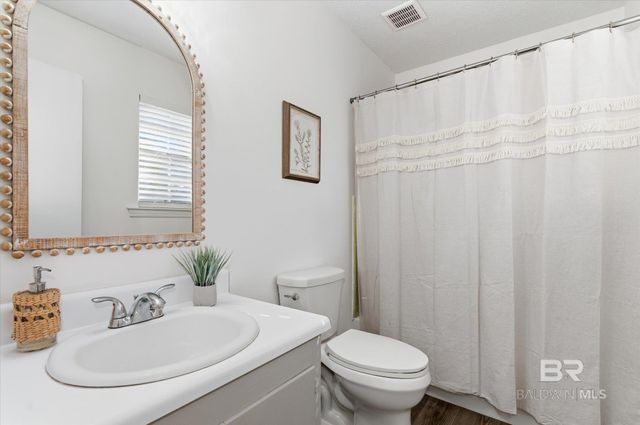 6 Oak Avenue, Satsuma, AL 36572