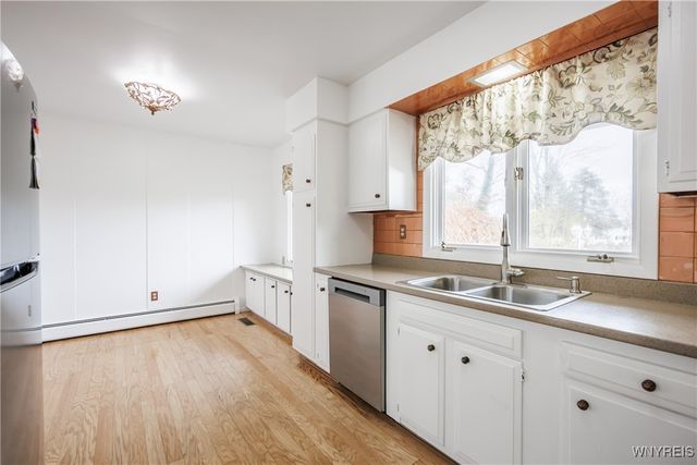 1 White Springs Circle, Geneva Town, NY 14456