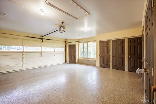 1 White Springs Circle, Geneva Town, NY 14456