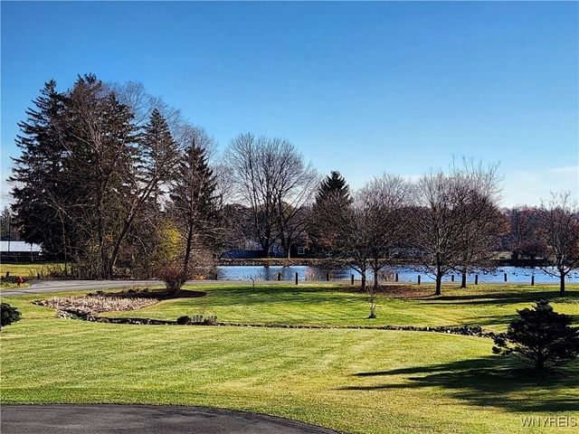 1 White Springs Circle, Geneva Town, NY 14456