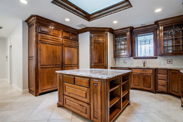 1111 Pebble Beach Drive, Mansfield, TX 76063