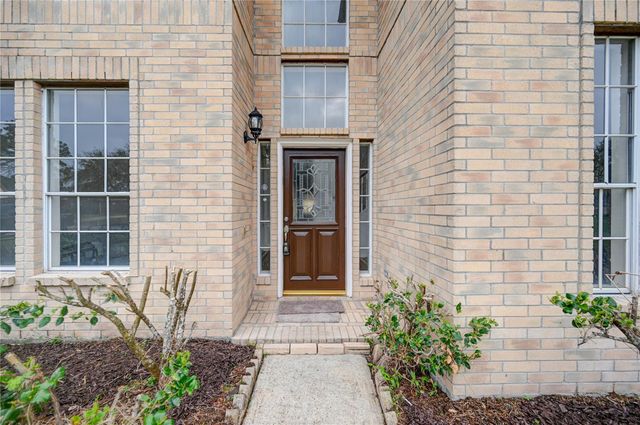 11906 Dinosaur Valley Drive, Sugar Land, TX 77498