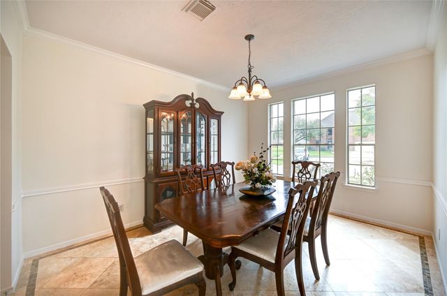 11906 Dinosaur Valley Drive, Sugar Land, TX 77498