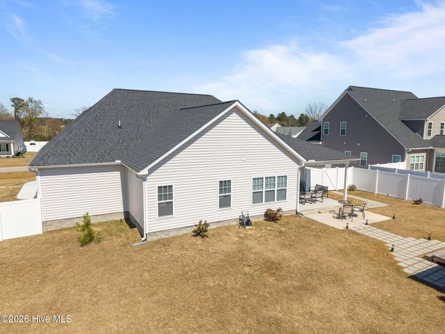 2996 Landon Drive, Greenville, NC 27858