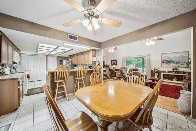 1504 College Park Road, Claremore, OK 74017