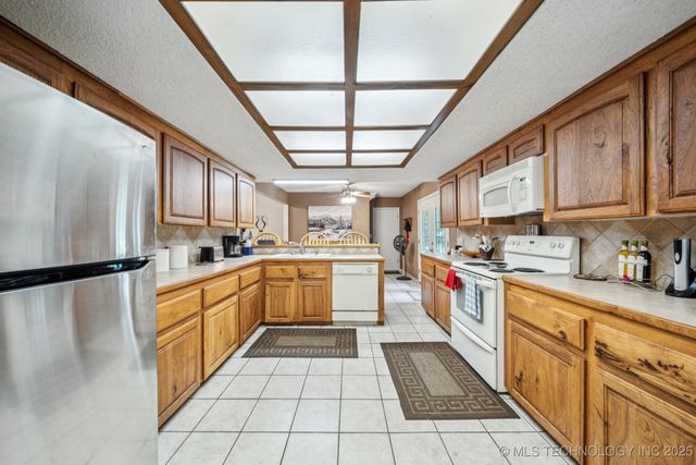 1504 College Park Road, Claremore, OK 74017