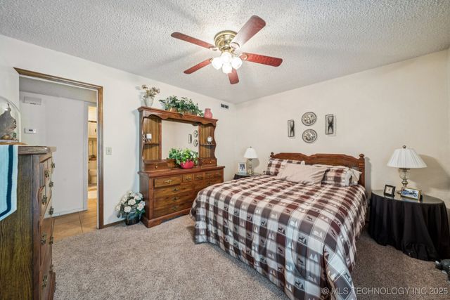 1504 College Park Road, Claremore, OK 74017