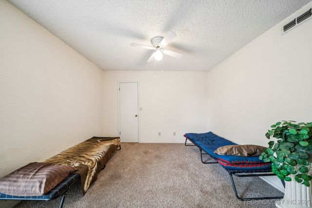 1504 College Park Road, Claremore, OK 74017