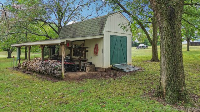 1504 College Park Road, Claremore, OK 74017