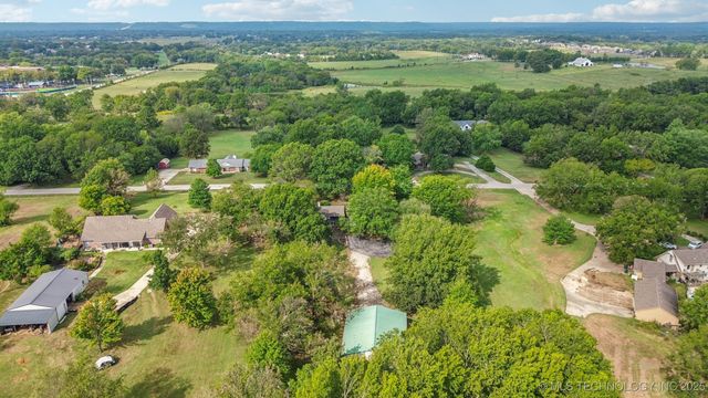 1504 College Park Road, Claremore, OK 74017