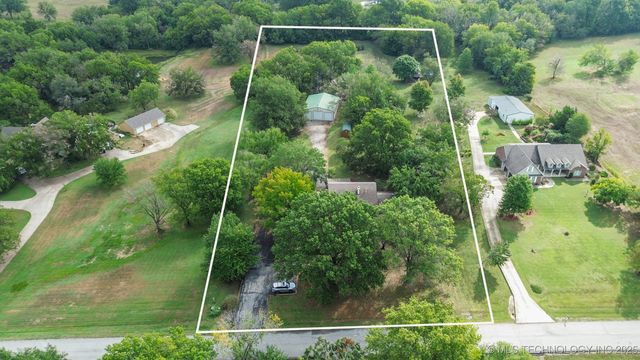 1504 College Park Road, Claremore, OK 74017