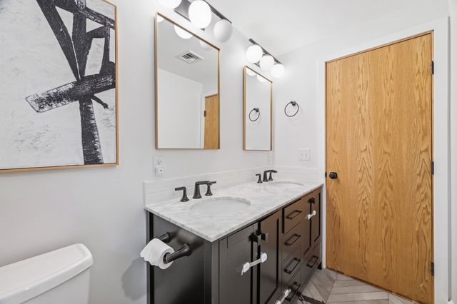 40 Sunset Hill Rd, Boston, MA 02132