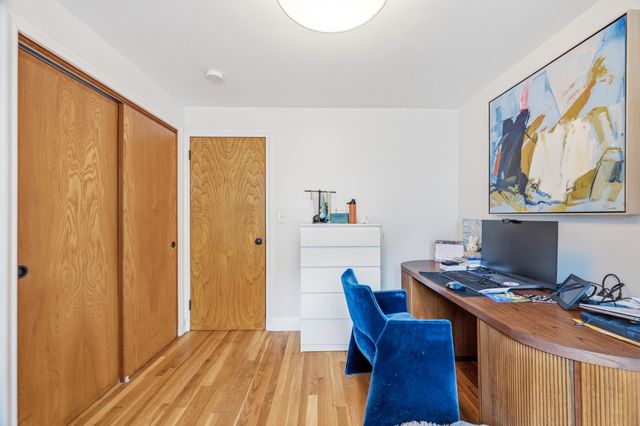 40 Sunset Hill Rd, Boston, MA 02132