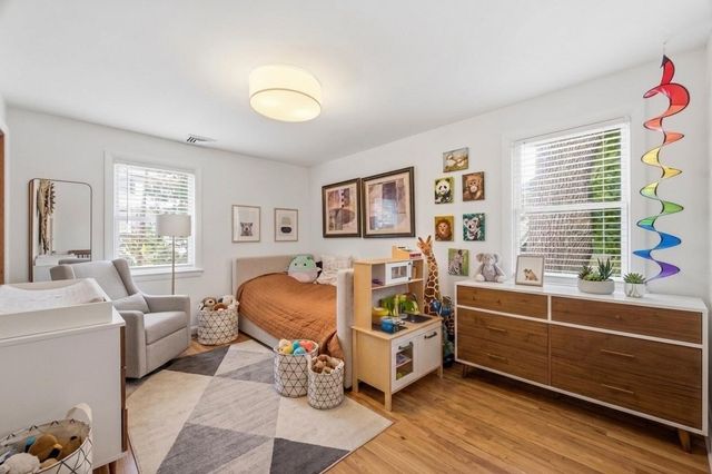 40 Sunset Hill Rd, Boston, MA 02132