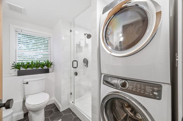 40 Sunset Hill Rd, Boston, MA 02132