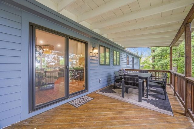 40 Sunset Hill Rd, Boston, MA 02132