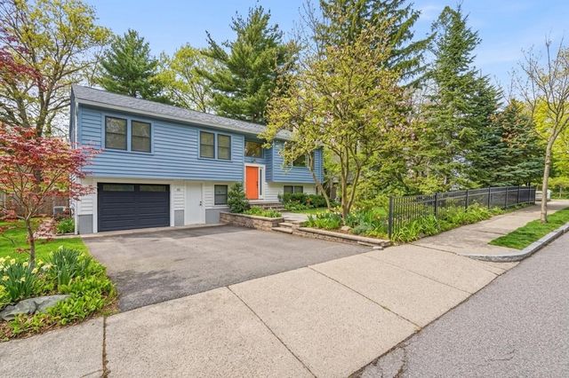 40 Sunset Hill Rd, Boston, MA 02132
