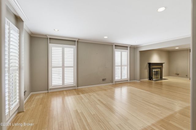 5206 Moccasin Trail, Louisville, KY 40207