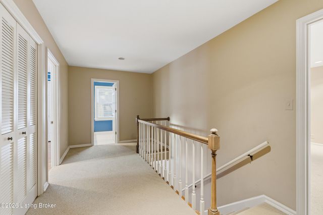 5206 Moccasin Trail, Louisville, KY 40207