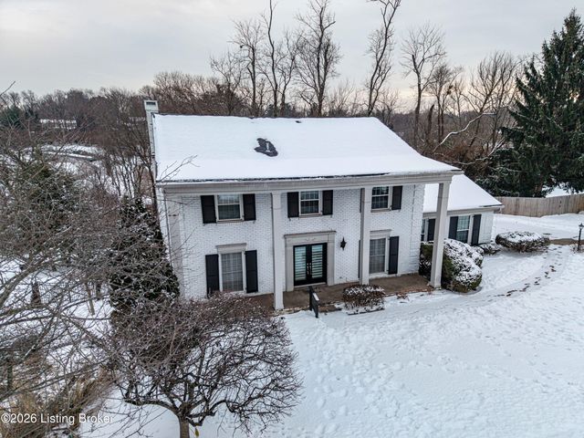 5206 Moccasin Trail, Louisville, KY 40207