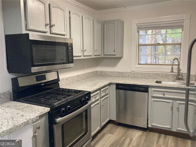 1309 Natchez Trc, Sandy Springs, GA 30350