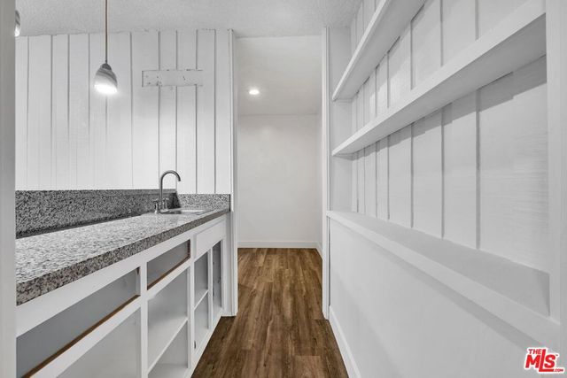 6425 Green Valley Circle 102, Culver City, CA 90230