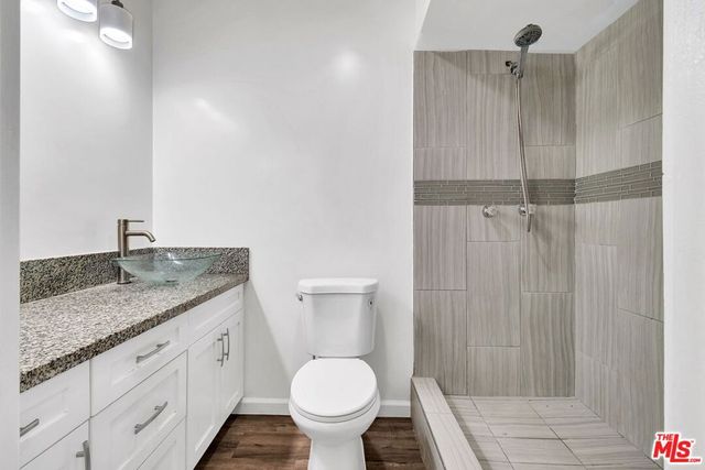 6425 Green Valley Circle 102, Culver City, CA 90230