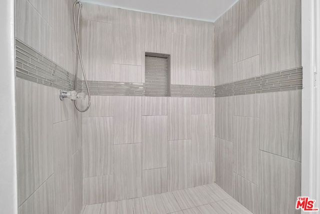 6425 Green Valley Circle 102, Culver City, CA 90230