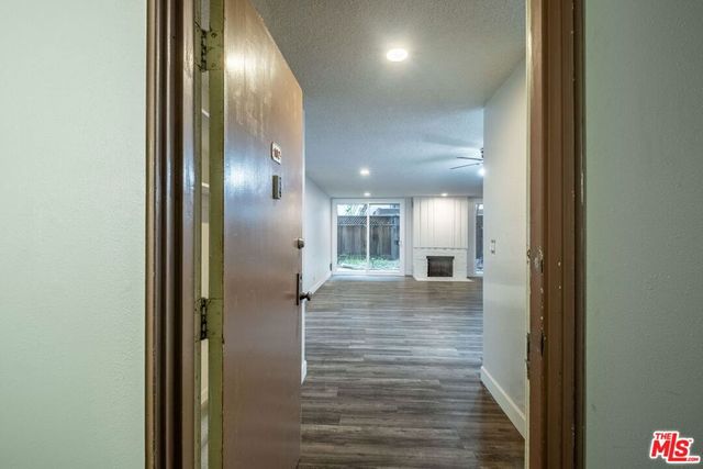 6425 Green Valley Circle 102, Culver City, CA 90230