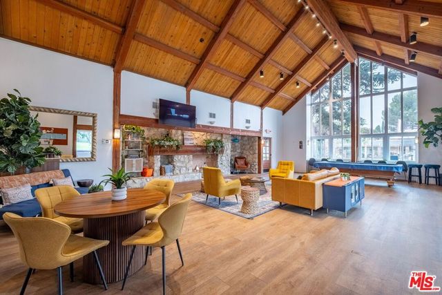 6425 Green Valley Circle 102, Culver City, CA 90230