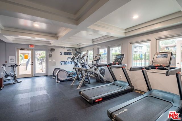 6425 Green Valley Circle 102, Culver City, CA 90230