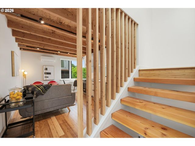 3530 N BORTHWICK Ave, Portland, OR 97227