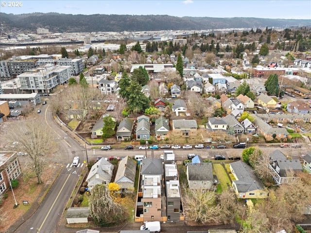 3530 N BORTHWICK Ave, Portland, OR 97227