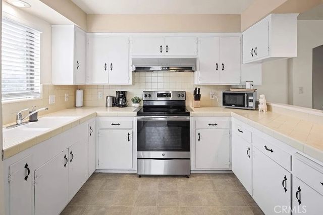 408 E Jacaranda, Orange, CA 92867